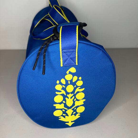 Free People Movement Blue Gym Duffle Bag NWT - Picture 5 of 11